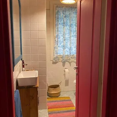 Apartment Maggie's Place With Private Backyard *