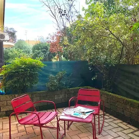 Apartman Maggie's Place With Private Backyard